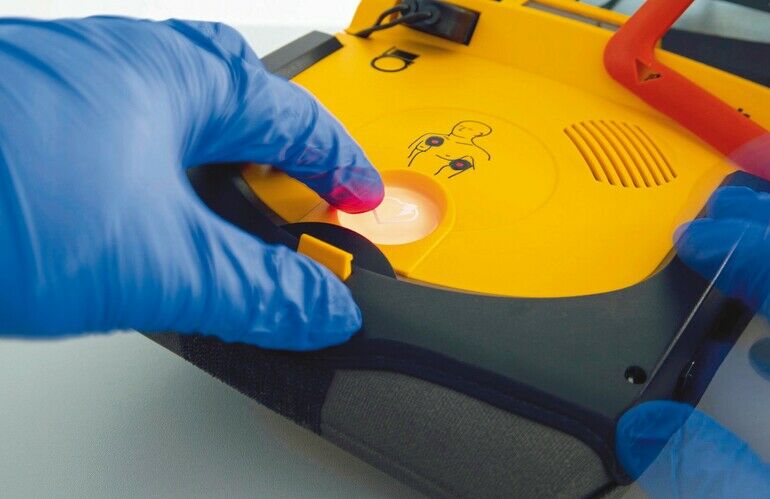 Defibrillatoren: Auswahl und Aufstellung im Betrieb