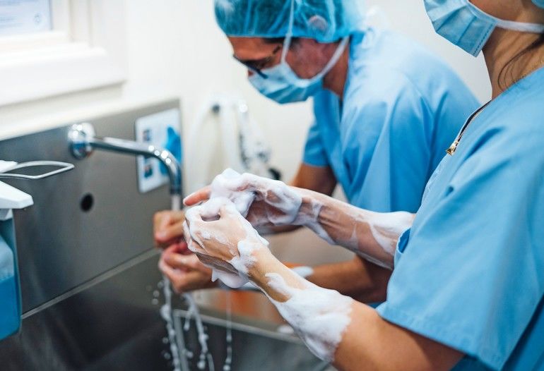 Healthcare_personnel_washing_hands_in_hospital