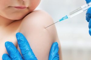 Die Impfquote reicht nicht aus. Haben Kinder das Recht auf Impfungen?